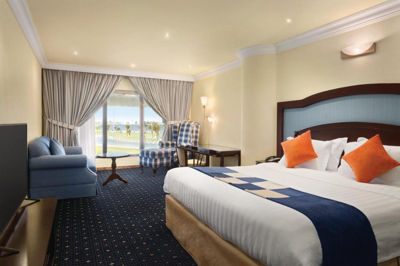 Howard Johnson Dammam Hotel Exterior foto