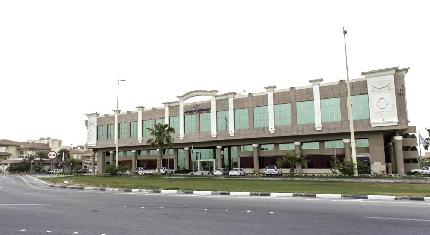 Howard Johnson Dammam Hotel Exterior foto